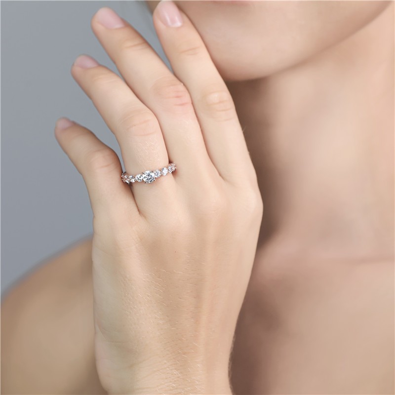 Prsten s okruglim dijamantima od 14K punog ružičastog zlata (1)