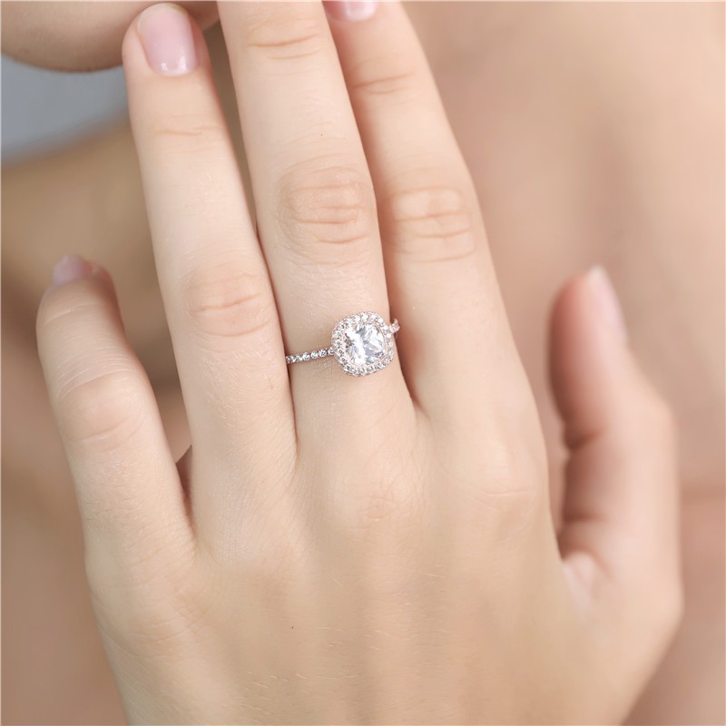 2.0ct Cushion Cut Prong slušalica Luksuzni bijeli zlatni dijamantski prsten za žene vjenčanje (7)