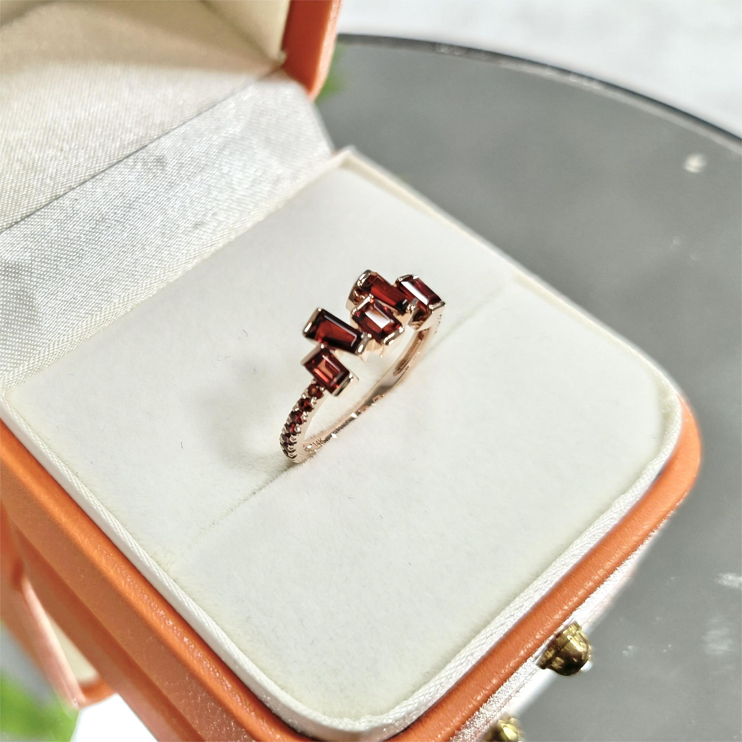 10k/14k/18k Rose Solid Gold Garnet Ring Red Stone Women Wedding Ring in Baguette Cut Trapezoid Cut Round Cut