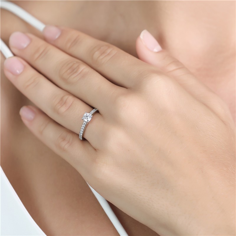 Classic Brilliant Round Diamond Wedding Engagement Ring in 14K White Gold (1)